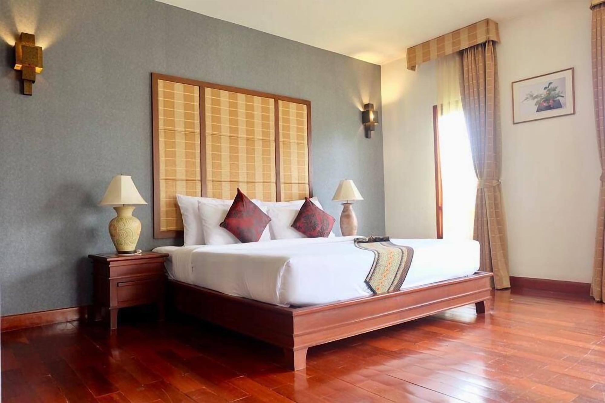 Teak Garden Resort, Chiang Rai Bagian luar foto