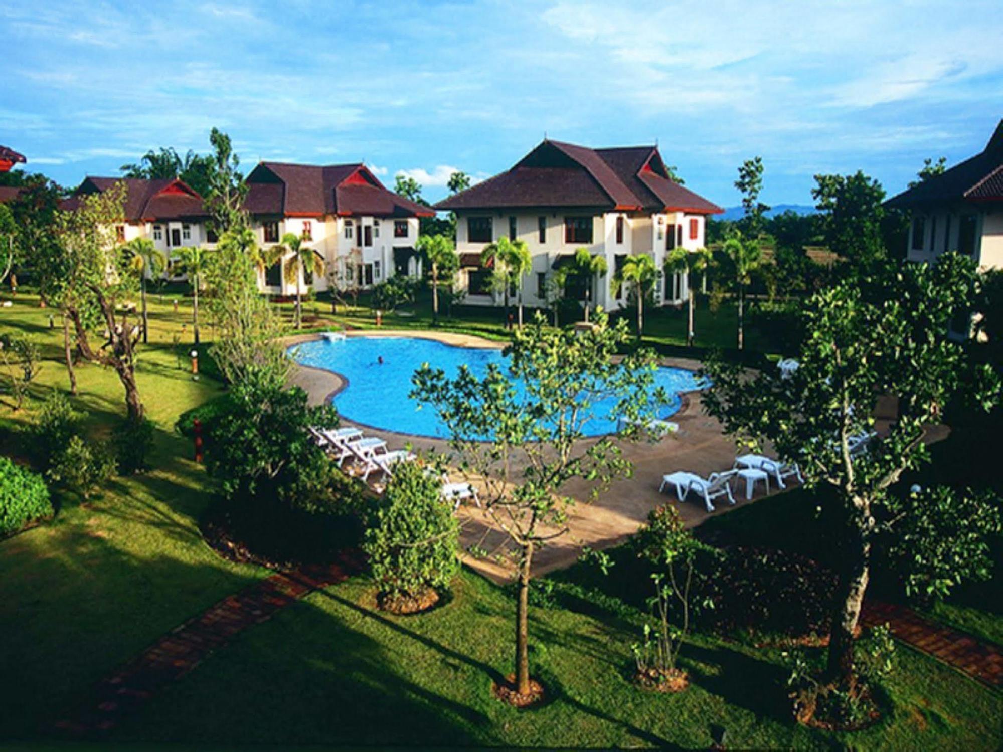 Teak Garden Resort, Chiang Rai Bagian luar foto