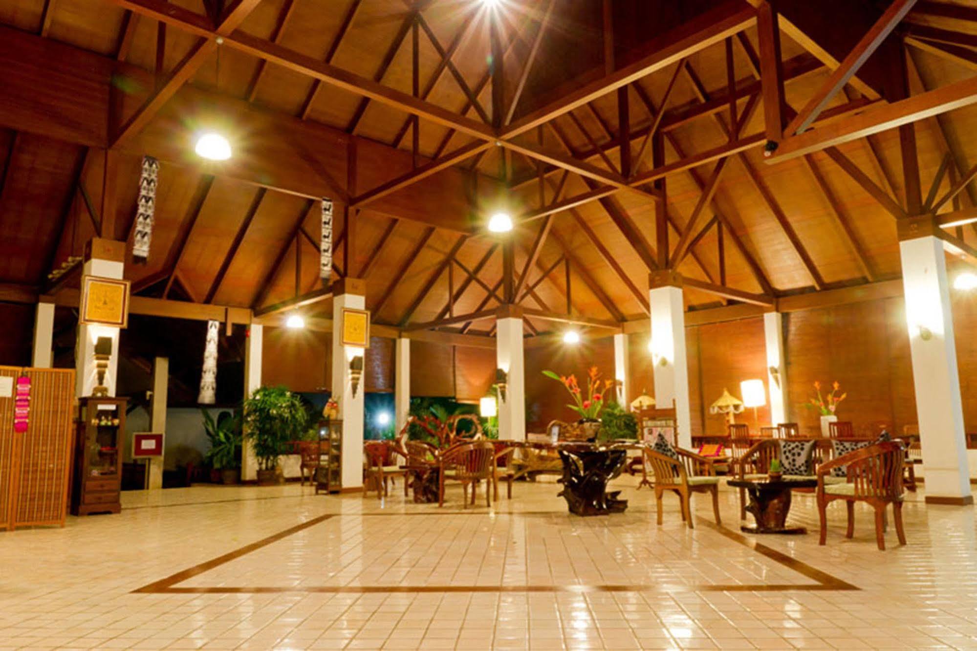 Teak Garden Resort, Chiang Rai Bagian luar foto