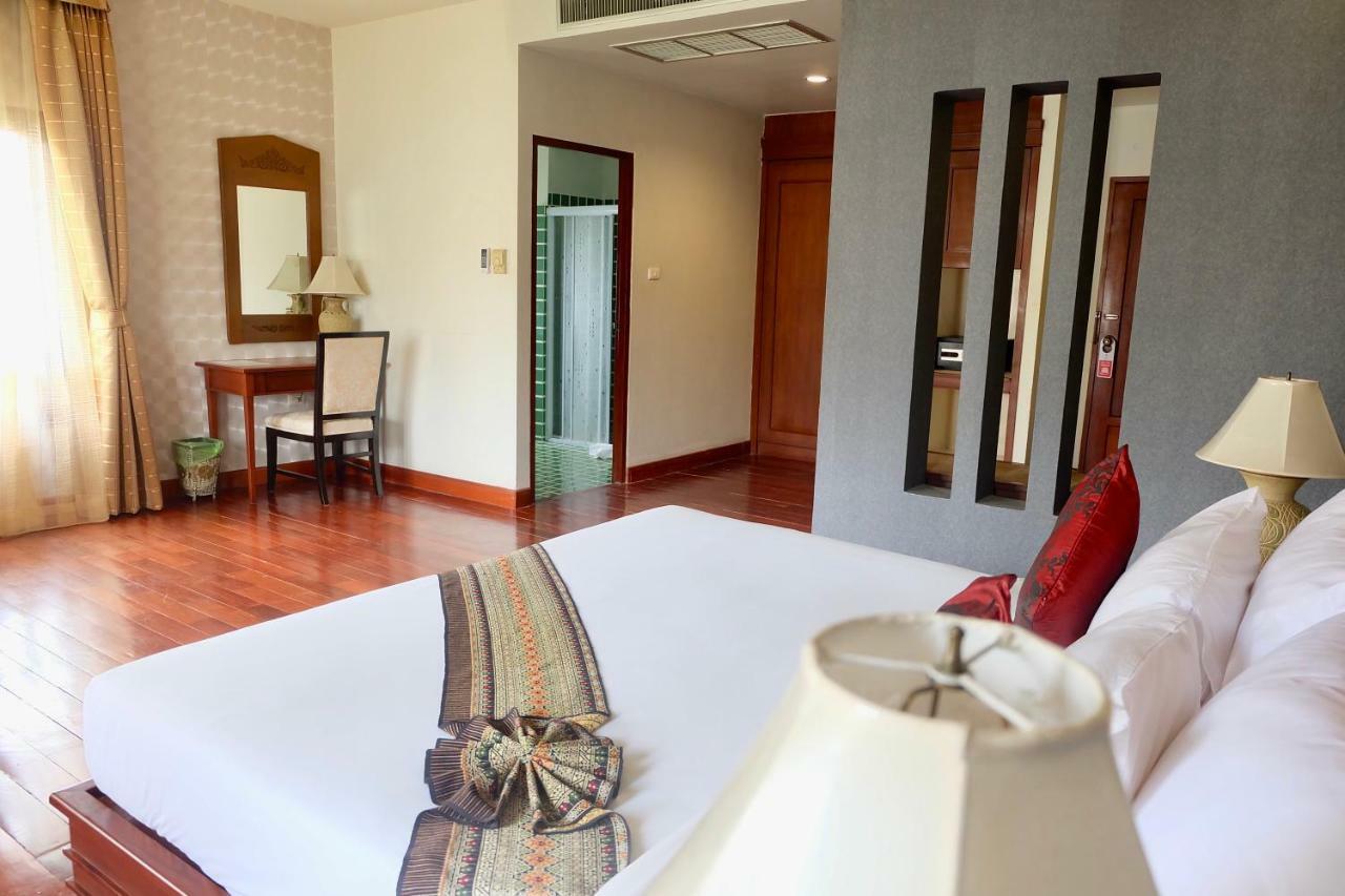 Teak Garden Resort, Chiang Rai Bagian luar foto